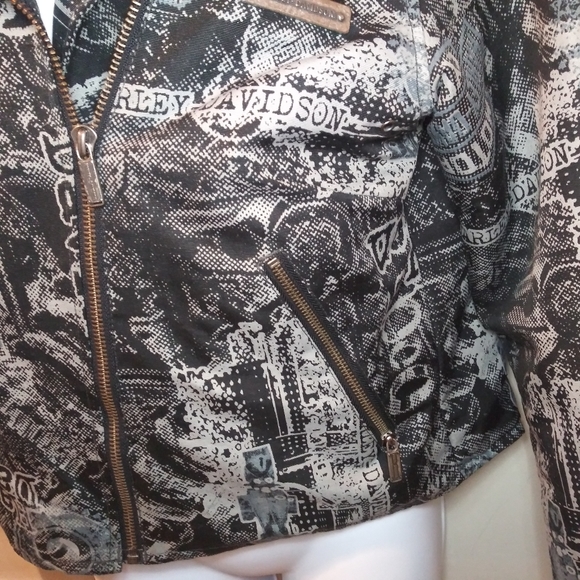 Harley-Davidson News Print Patterned Black & Gray Moto Jacket - Picture 3 of 16